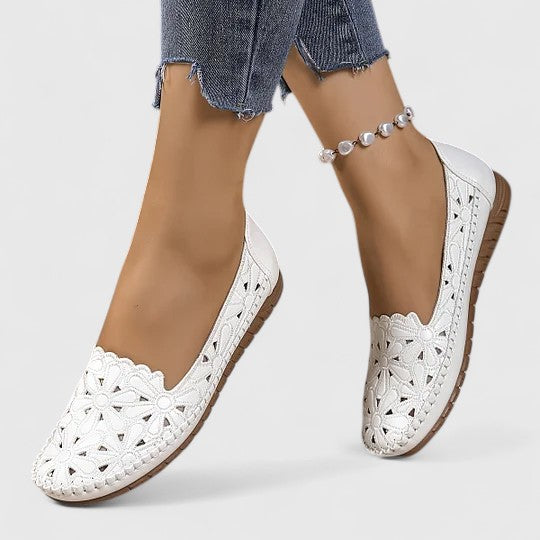 Riva | Women's Slip-On Closed-Toe Sandals with Cushioned Flat Sole