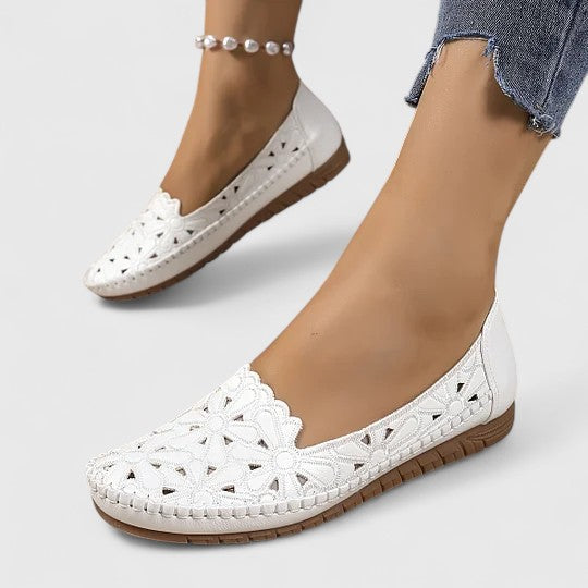 Riva | Women's Slip-On Closed-Toe Sandals with Cushioned Flat Sole