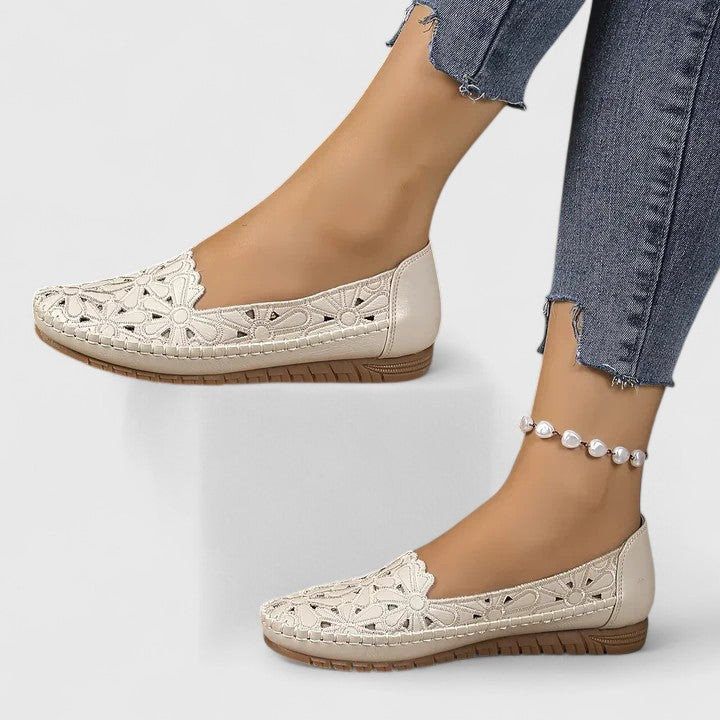 Riva | Women's Slip-On Closed-Toe Sandals with Cushioned Flat Sole