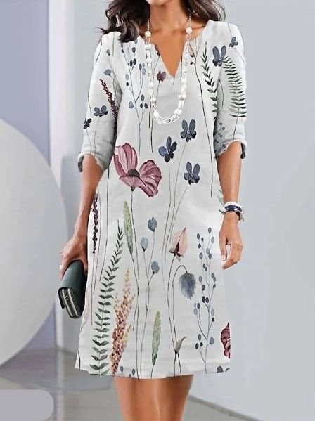 Isabella | Women's Plus Size V-Neck Short-Sleeve Midi Dress in Floral Print
