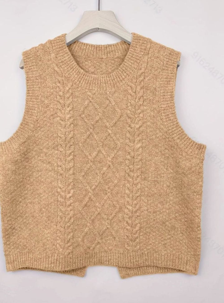 Penelope | Women's Cable-Knit Sleeveless Sweater Vest Round Neck