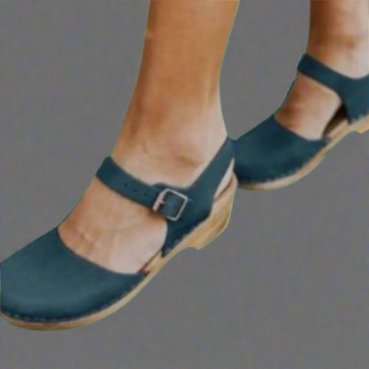 Luna | Women's Comfortable Sandals Closed Toe Ankle Strap Platform Clogs