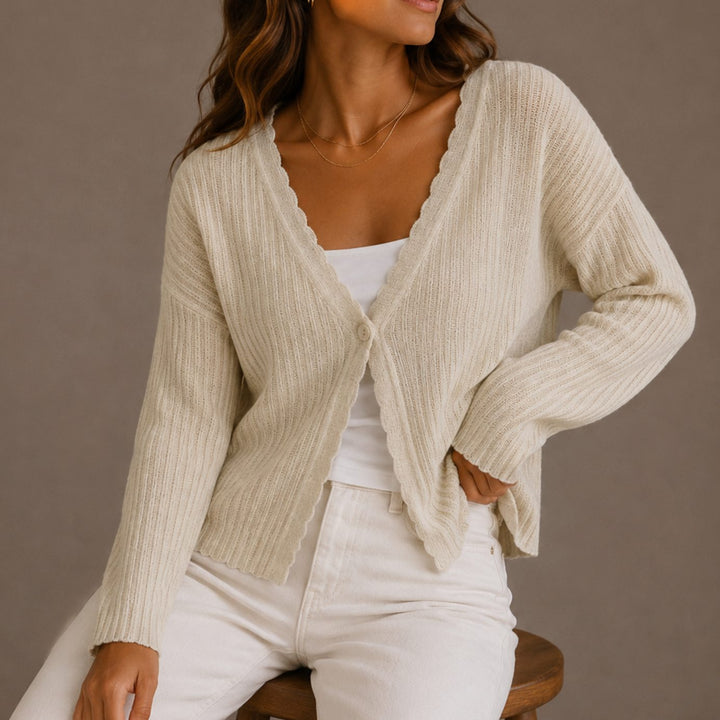 Mia | Women's Scallop-Trim V-Neck Button-Front Knit Cardigan