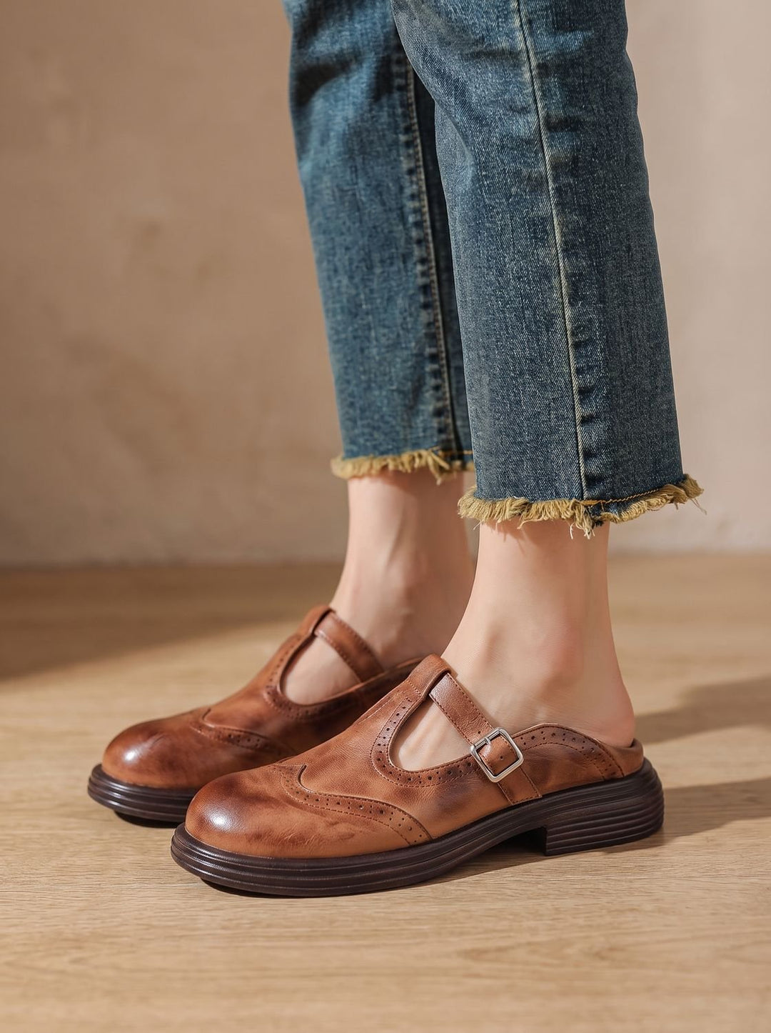Evelyn | Women's Vintage Brogue T-Strap Buckle Mary Jane Flats